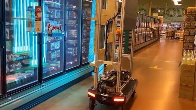 Amazon desinfectará de coronavirus sus almacenes empleando robots. Foto: Amazon