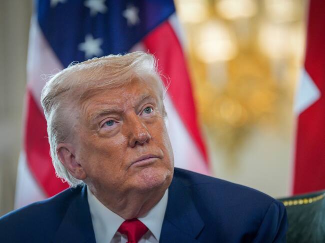 El presidente de los Estados Unidos de América, Donald Trump, durante una conferencia con el primer ministro del Reino Unido, Keir Starmer, el 28 de julio de 2025. FOTO: CHRISTOPHER FURLONG vía Getty Images