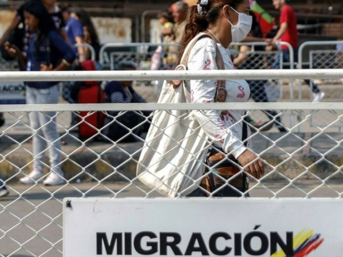 Colombia está dispuesta a abrir el paso fronterizo con Venezuela: Duque