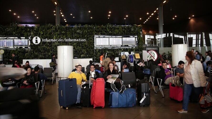 Ciudadanos que hagan mal uso de señaladores laser en aeropuertos serán sancionados 8. Foto: Colprensa