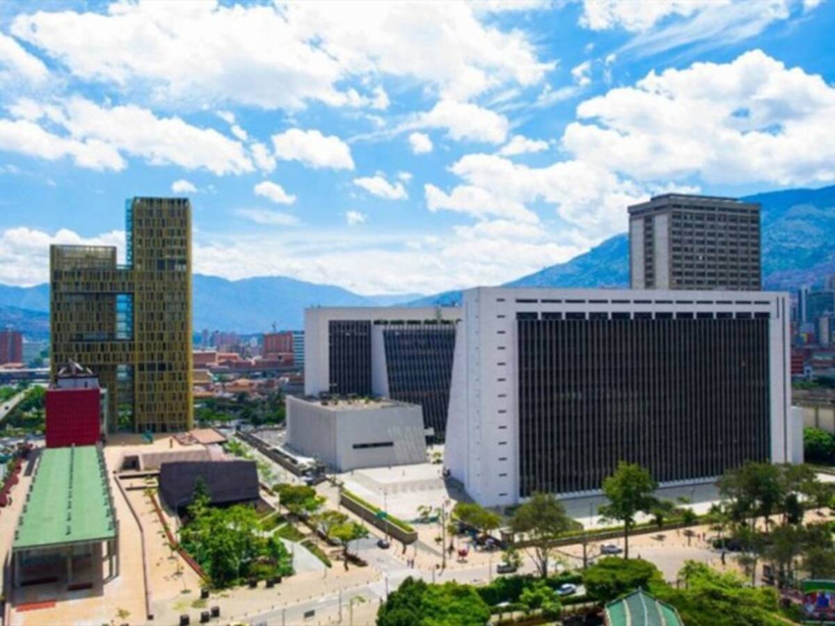 Medellín extiende toque de queda para este fin de semana