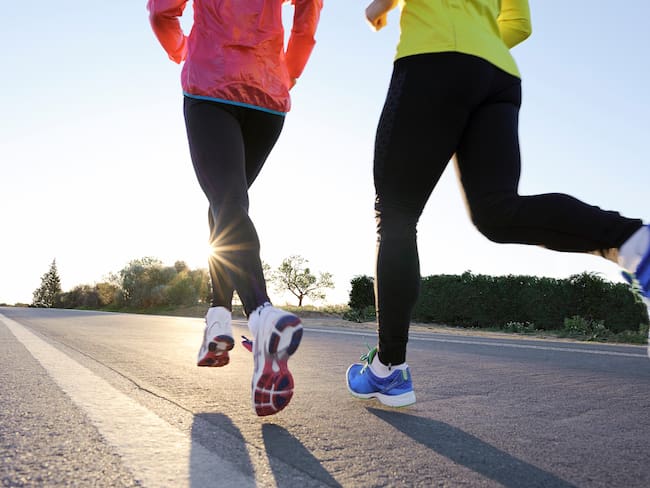 ¿Cómo pasar la tusa corriendo? El influencer que invita a trotar mientras se conocen