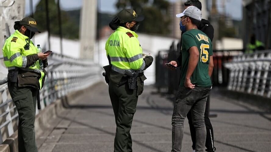 Durante la pandemia en Colombia se han impuesto medio millón de comparendos. Foto: Colprensa