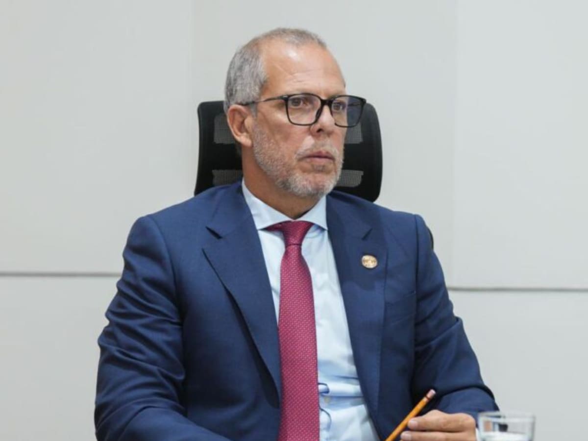 Procuraduría revoca suspensión contra Alfredo Saade por caso pasaportes: Investigación sigue