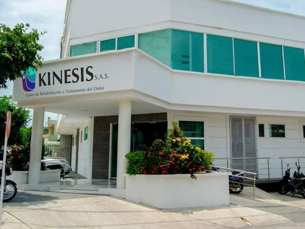 Sellado centro médico donde murió una mujer por accidente en ascensor