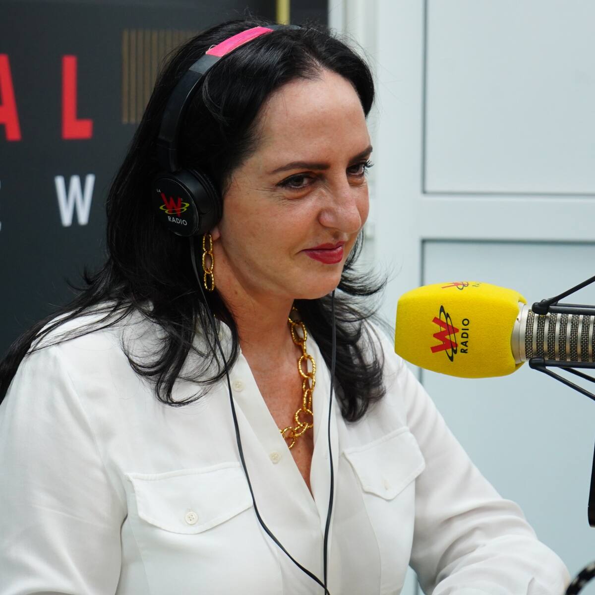 “Los enemigos siempre están adentro”: Cabal habló en La W sobre elección del candidato del uribismo