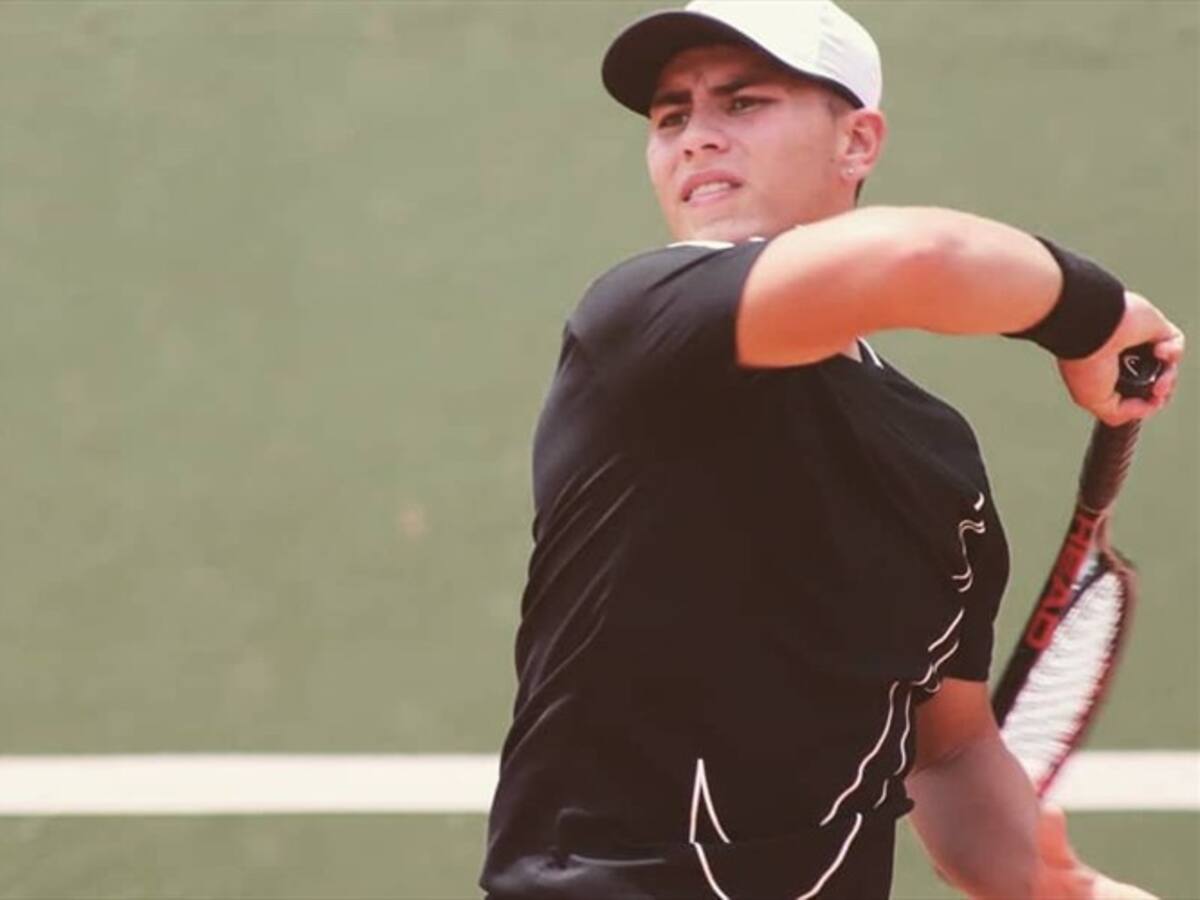 Mateo Gómez se encuentra a un triunfo de su cuarto título en el Circuito Mundial Junior