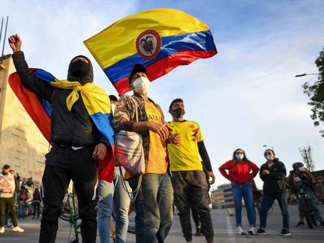 En medio de la avalancha noticiosa que ha traído consigo el paro nacional desde el pasado 28 de abril, un sinnúmero de datos, fotos y videos han circulado a través de las redes sociales. Foto: Getty Images / JUAN BARRETO