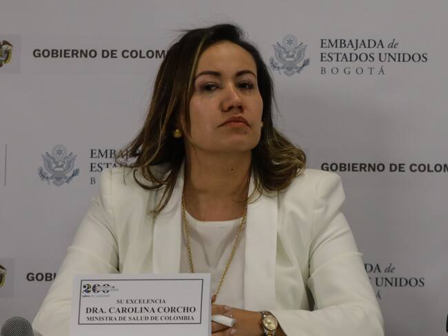 Al Oído: la ministra de Salud, en cuidados intensivos y la reforma, en coma