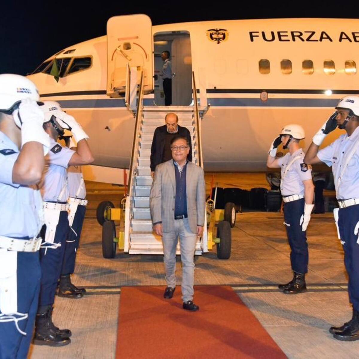 Gustavo Petro llegó a Brasil para la cumbre de presidentes de América del Sur