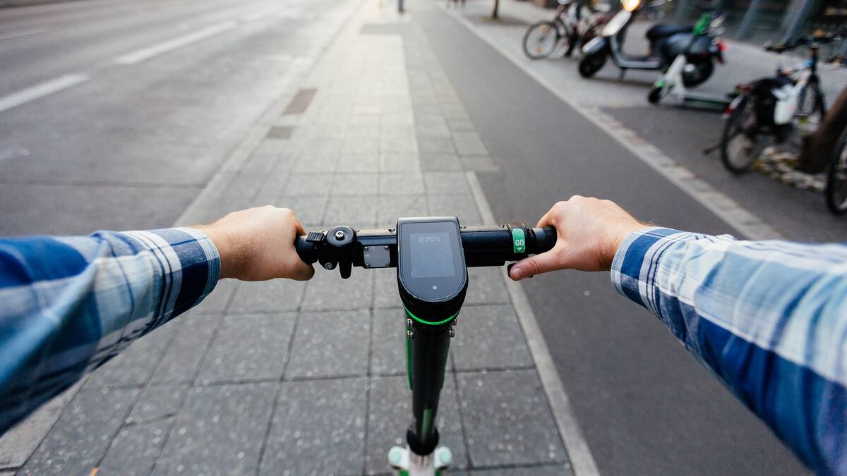 Patinetas eléctricas, ¿deben ser incluidas en la reforma tributaria?