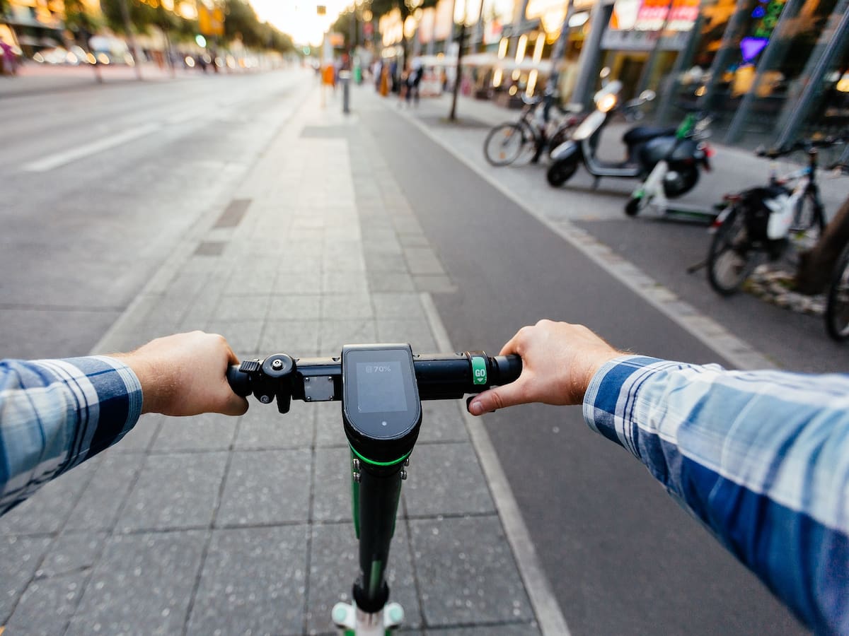 Patinetas eléctricas, ¿deben ser incluidas en la reforma tributaria?
