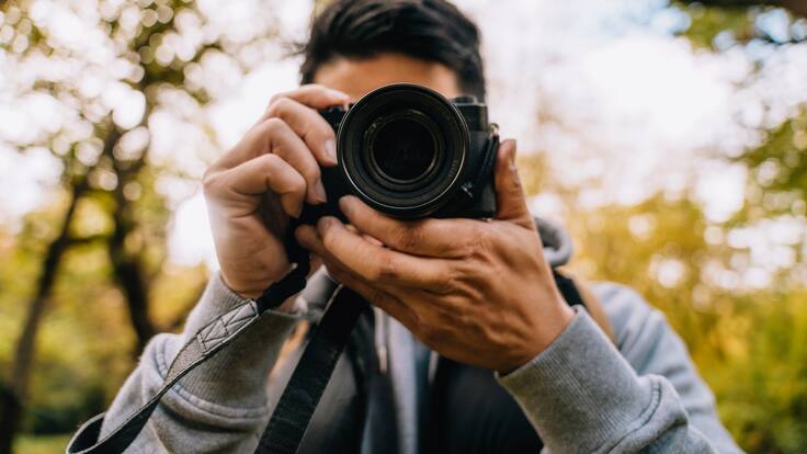 Así es el proyecto de François Brunelle: fotografiar personas desconocidas que se parezcan