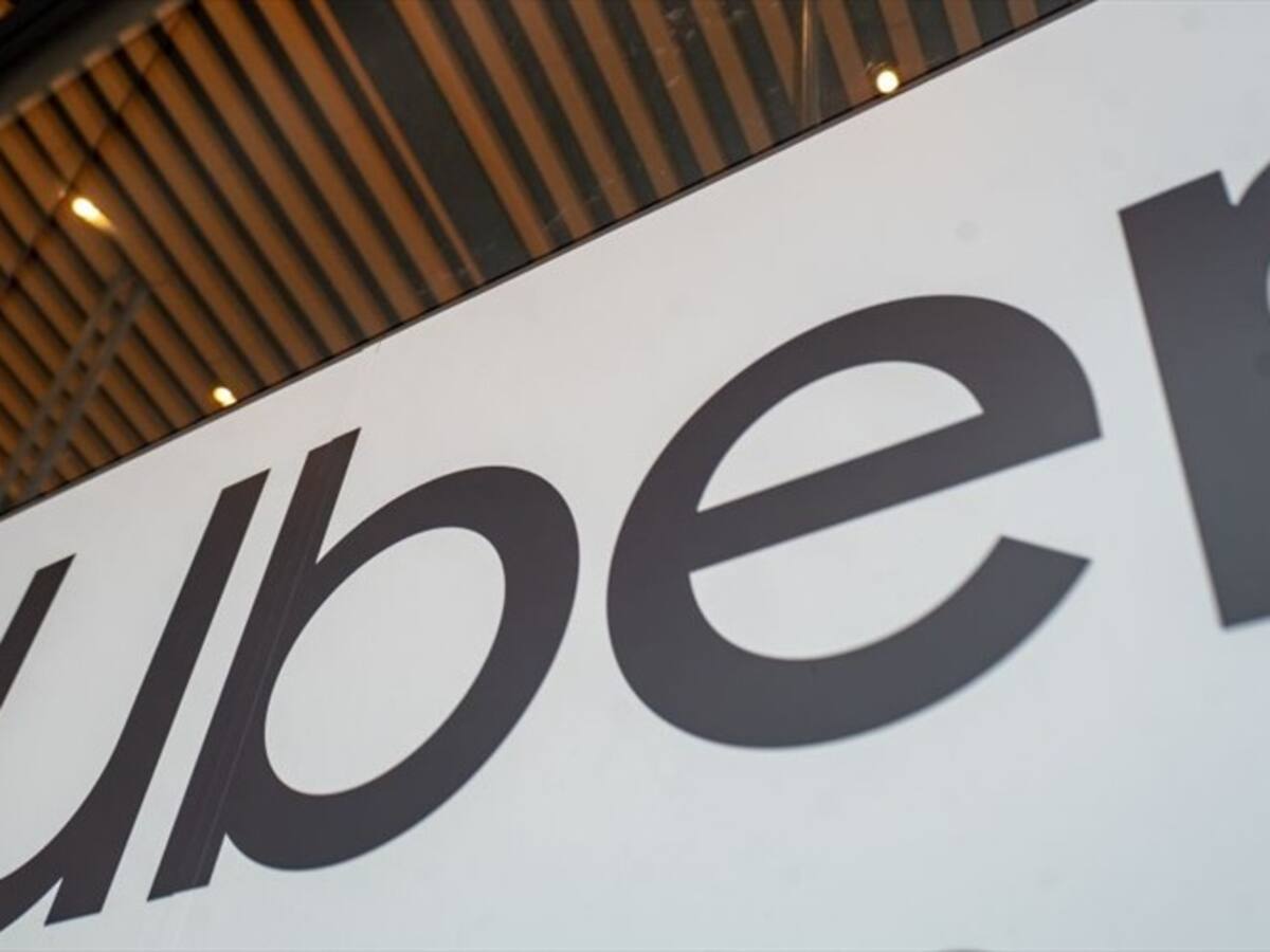 Tras anuncio de Uber, congresistas pidieron reglamentar plataformas