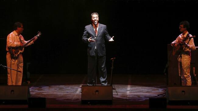 Los organizadores y anfitriones rinden homenaje a Los Hermanos Hernández, trío aguadeño . Foto: Colprensa