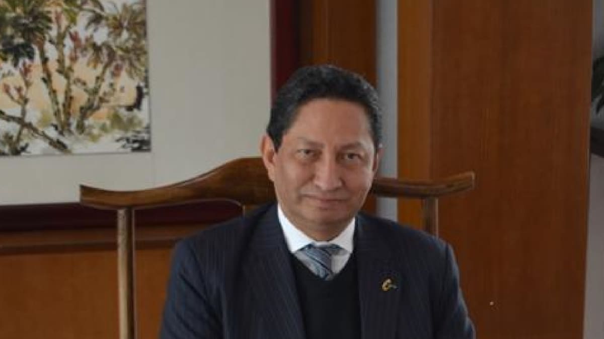 Partido Conservador pierde Coljuegos: sale Roger Carrillo de la Presidencia