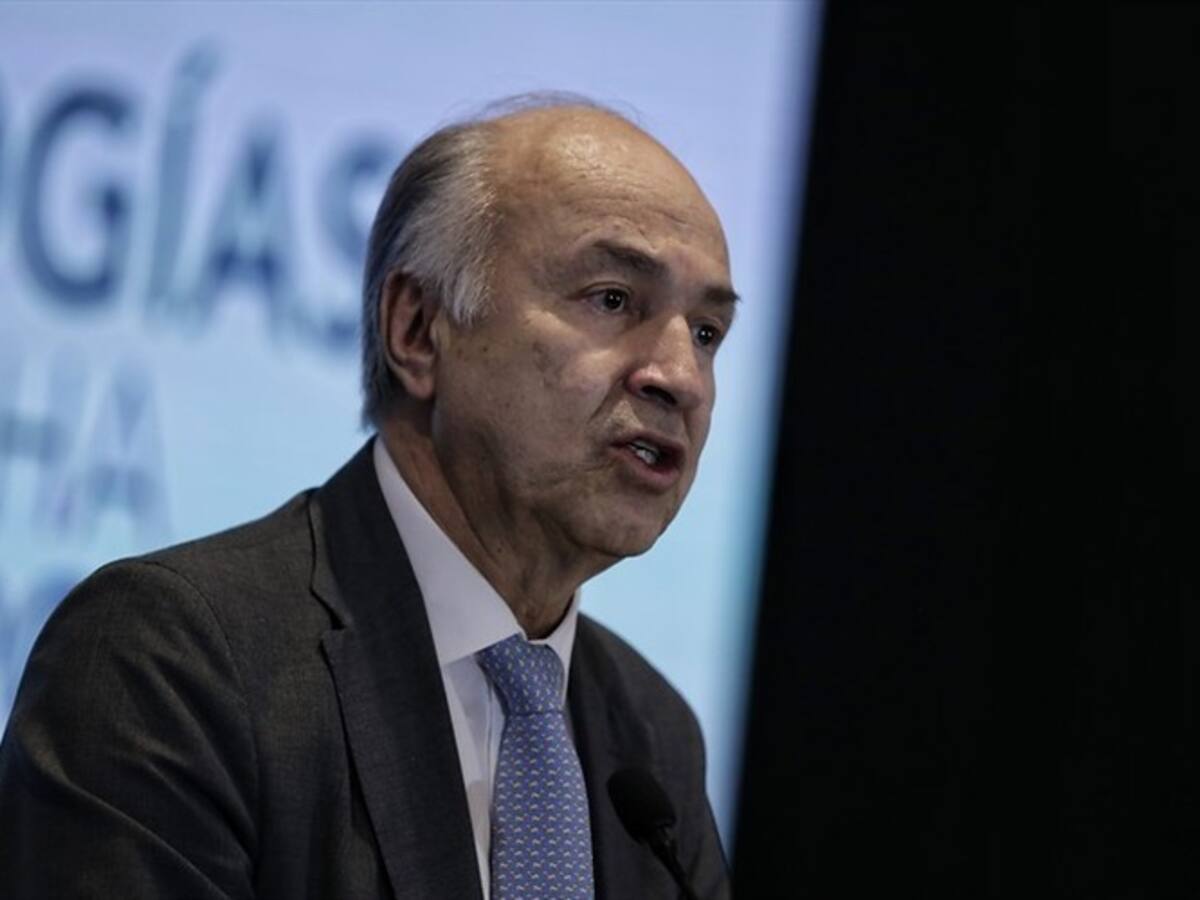 Caducidad en contrato con Centros Poblados sería nula: exministro Gil Botero