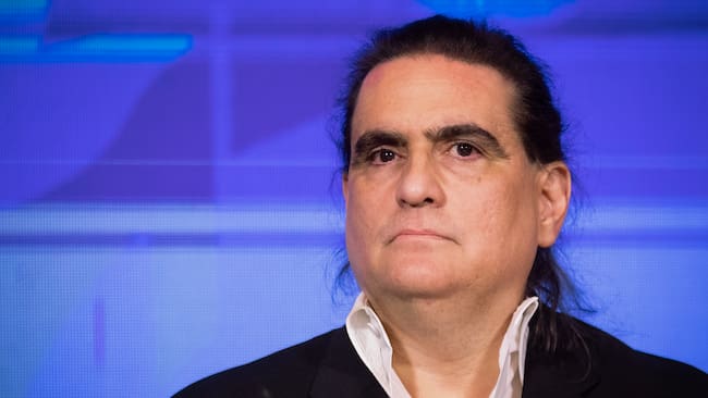 AME5636. CARACAS (VENEZUELA), 21/12/2023.- El empresario colombiano Alex Saab asiste a una rueda de prensa con el presidente de la Asamblea Nacional (AN) de Venezuela Jorge Rodríguez hoy, en Caracas (Venezuela). El Gobierno de Venezuela incorporó este jueves a su delegación en las negociaciones con la oposición al empresario colombiano Alex Saab, liberado el miércoles en Estados Unidos, tras 1.286 días detenido, acusado de conspiración para lavado de dinero. EFE/ Rayner Peña R.