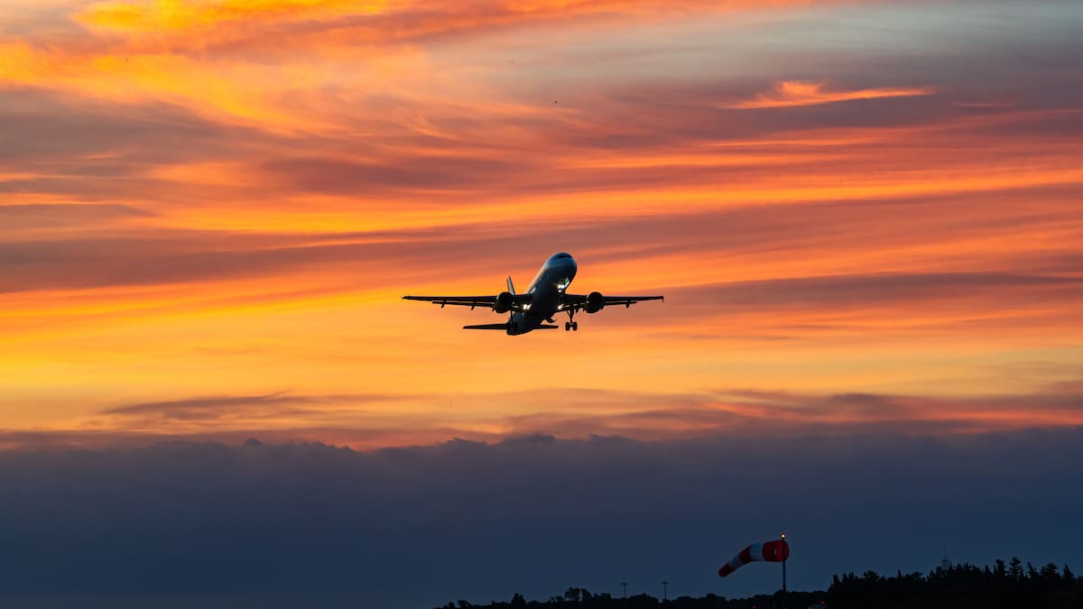 Aerolínea Avior mantendrá vuelos en Venezuela pese a advertencias de “extremar precaución”