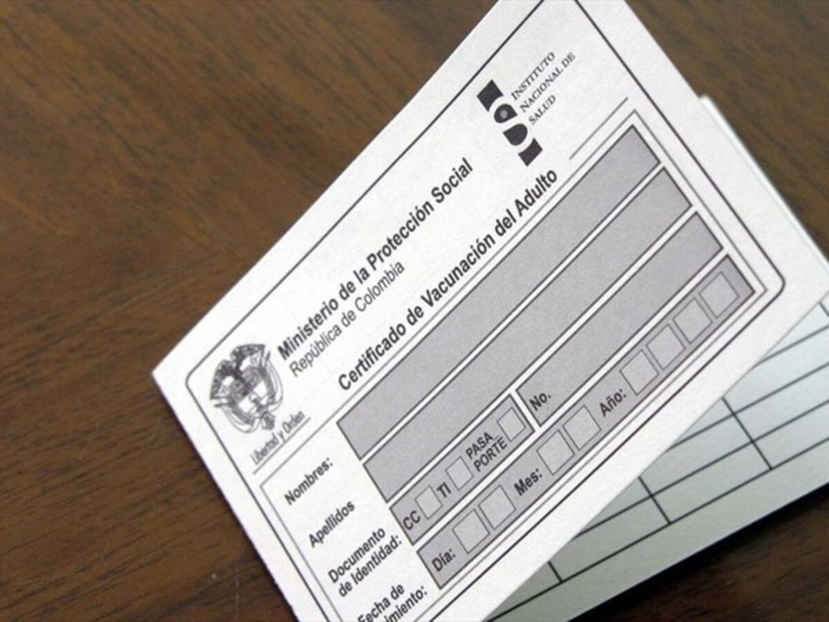 Más de 100 viajeros no fueron admitidos en primera semana de exigencia del carné de vacunación