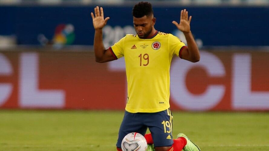 Miguel Ángel Borja se gradúa como bachiller. Foto: Getty Images/ Miguel Schincariol
