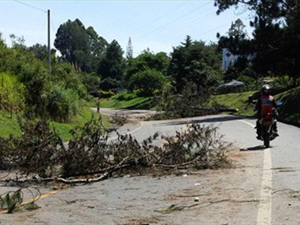 Se iniciarán obras en la vía Risaralda- Chocó para prevenir paro de transportadores