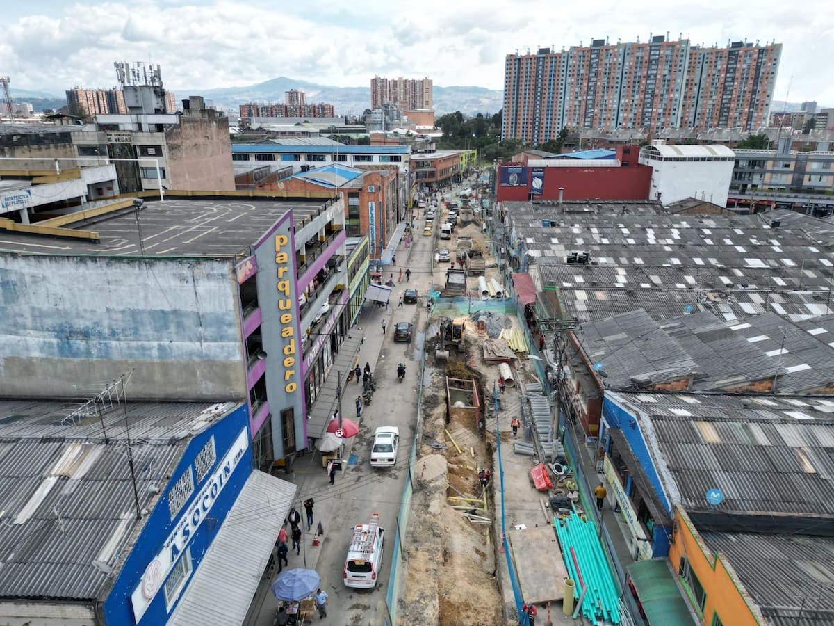 Presidente del Concejo denuncia que 72% de obras públicas en Bogotá están retrasadas o suspendidas