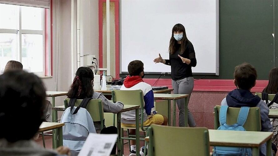 Inician rastreo y seguimiento para evitar casos de COVID-19 en docentes. Foto: Colprensa