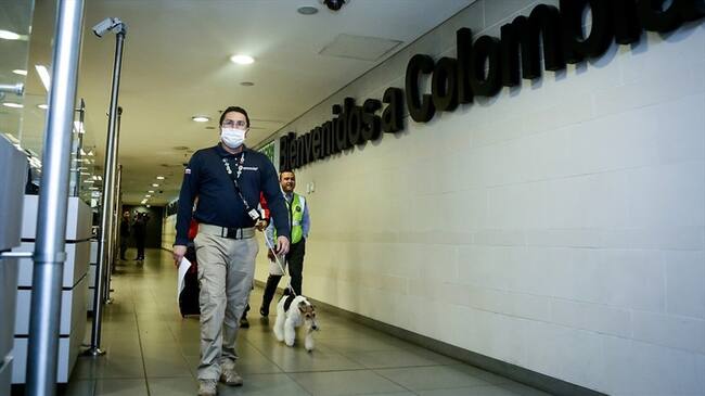 Según Iván Duque, a partir de ahora se tomará esta medida preventiva frente a la alerta por el coronavirus (Covid-19). Foto: Colprensa