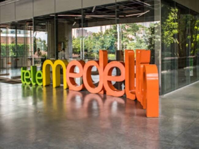 Deninson Mendoza, gerente de Telemedellín, habla sobre las declaraciones del periodista Hernán Muñoz. Foto: Proporcionada por Isabel Escobar