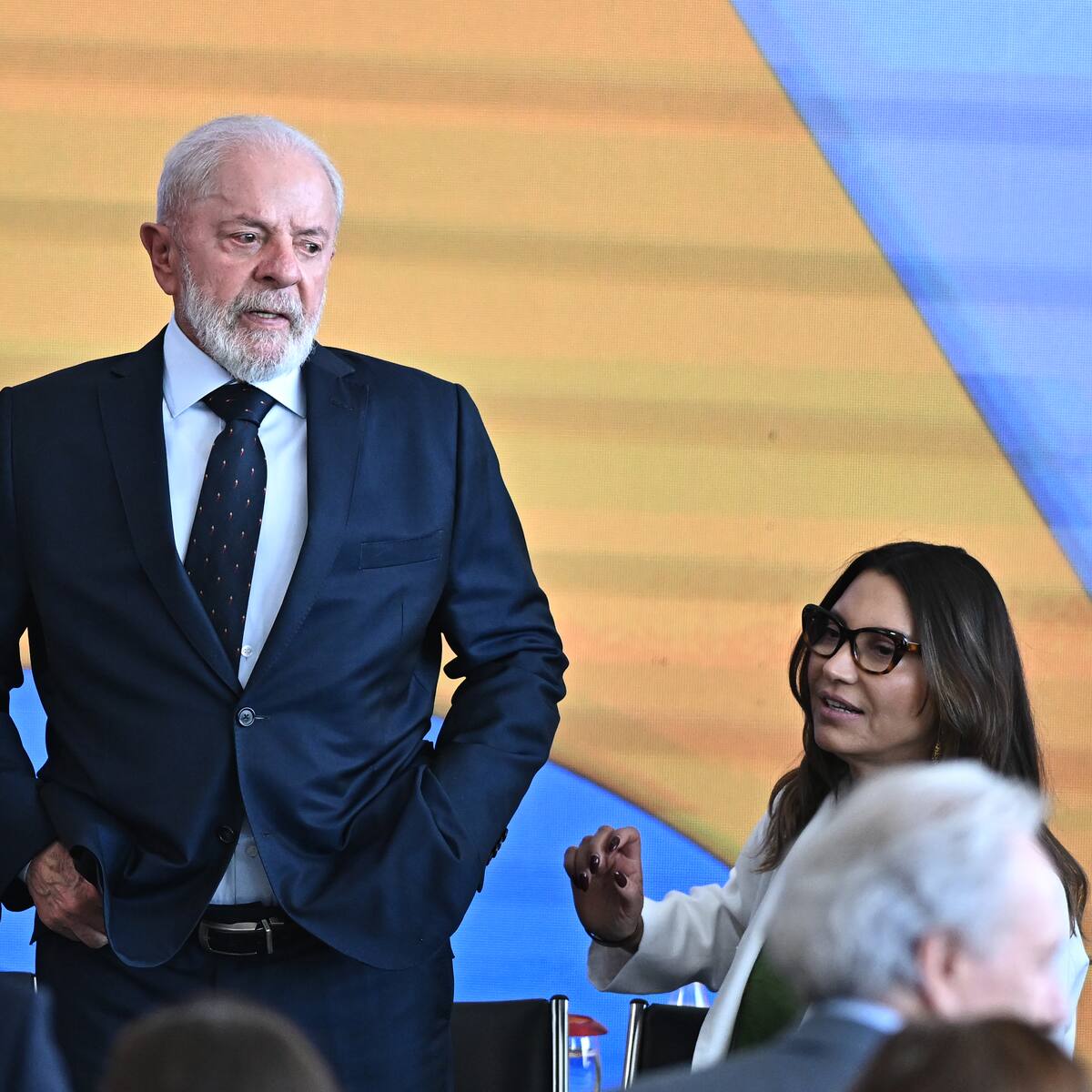 Brasil no tiene previsto tomar represalias contra aranceles al acero impuestos por Trump