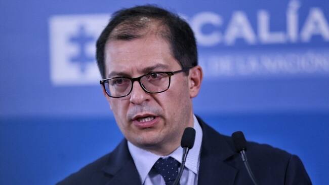 La Comisión de Acusación de la Cámara de Representantes determinó que los funcionarios públicos sí pueden desplazarse con sus familias a ese tipo de labores.. Foto: Colprensa - Camila Díaz