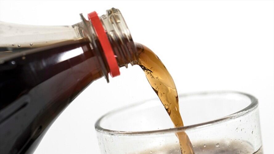 Gobierno y congresistas acuerdan IVA plurifásico a bebidas azucaradas y cerveza. Foto: Getty Images