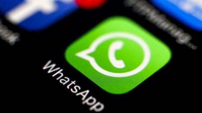 Whatsapp permite ahora responder mensajes directos dentro de un grupo. Foto: EPA / BBC Mundo.