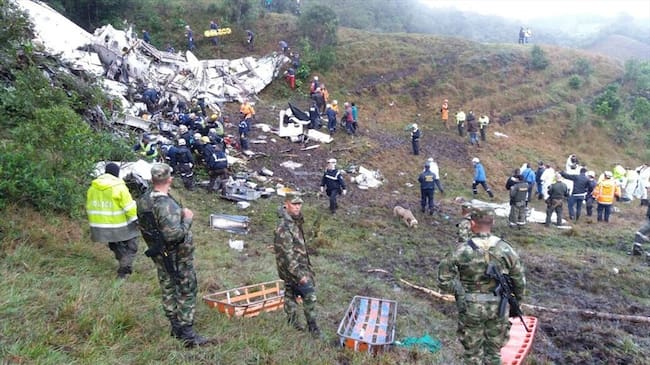 Restos del avión accidentado en Antioquia, que transportaba a miembros del club Chapecoense de Brasil.. Foto: Colprensa