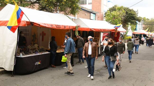 vuelve el Pico y Cedula a Bogotá y solo un miembro de la familia podrá salir a hacer compras. Foto: Getty Images / JUAN DAVID MORENO