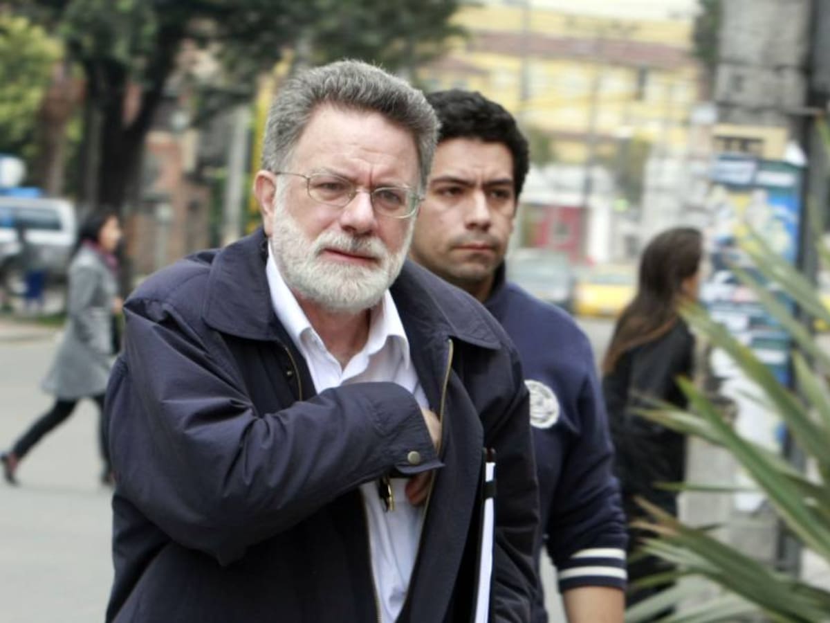 Fue absuelto el excomisionado de Paz Luis Carlos Restrepo por falsa desmovilización de las Farc