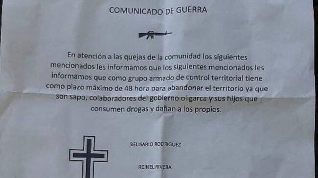 Este panfleto fue encontrado en la finca, lo que generó la salida de los ciudadanos . Foto: Anuc