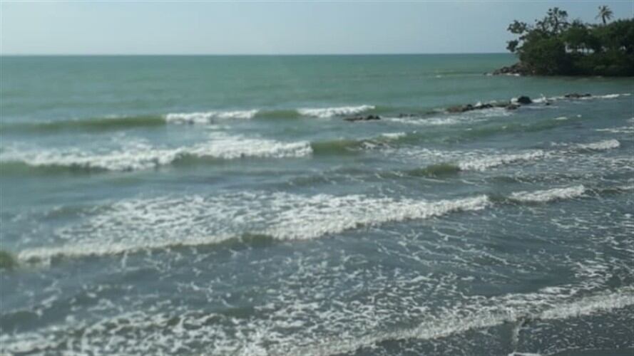 Ya son seis los náufragos asiáticos rescatados en el Caribe colombiano . Foto: cortesía (referencia Puerto Escondido).