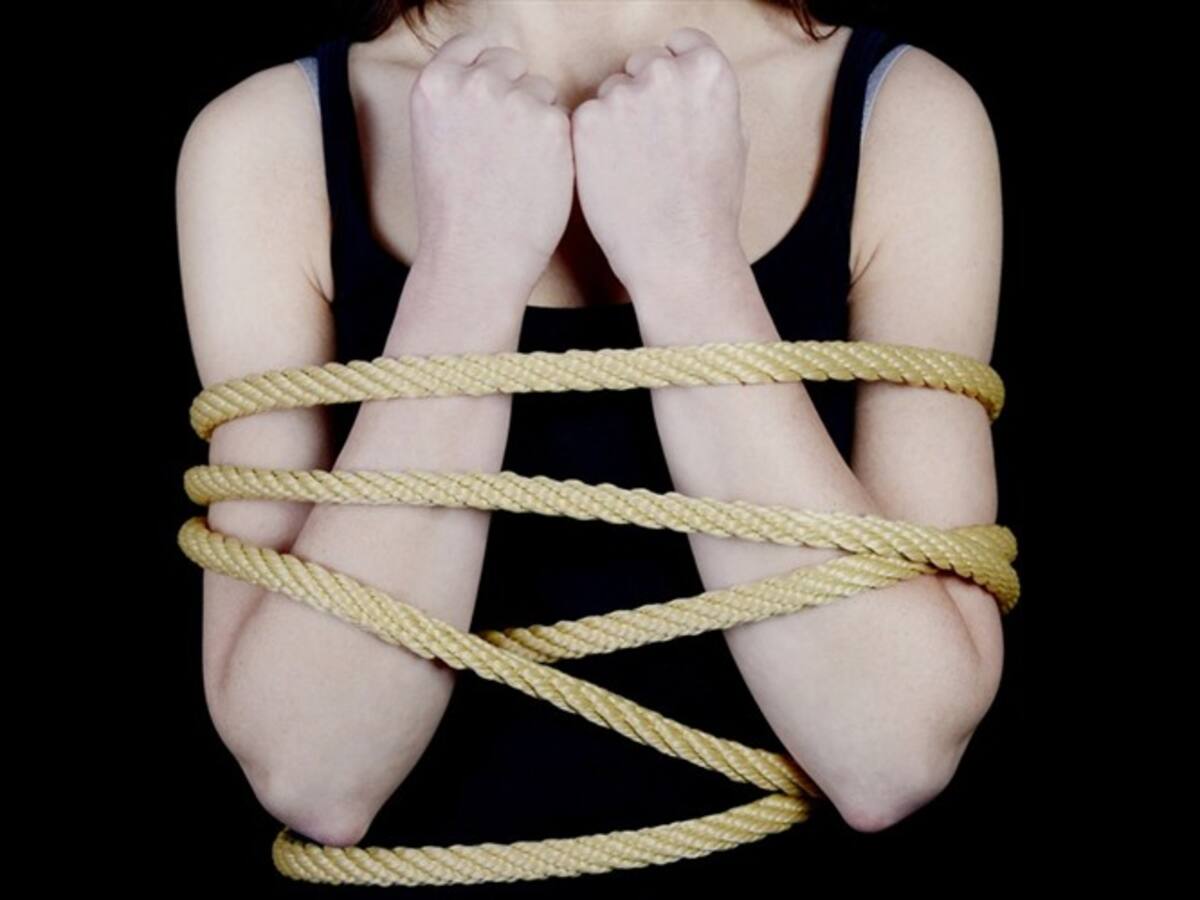 Hombre ató de pies y manos a su propia madre para sacarla de su vivienda