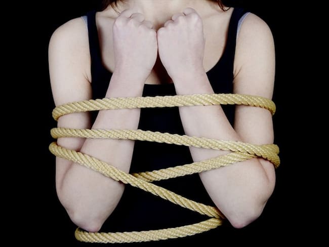 El ataque de ira del hombre fue provocado porque su madre accidentalmente cayó encima de él. Foto: Getty Images