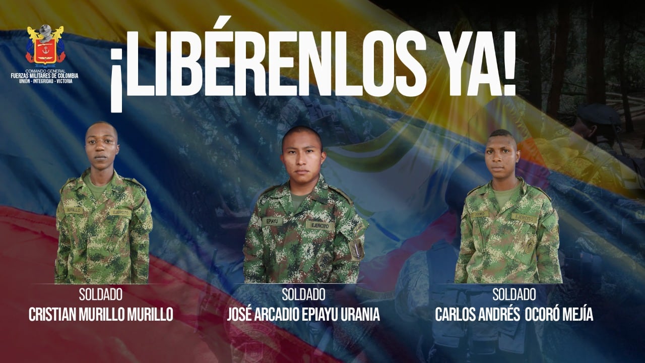 Tres soldados profesionales de una unidad militar de Tumaco, Nariño. Cortesía: Fuerzas Militares de Colombia.