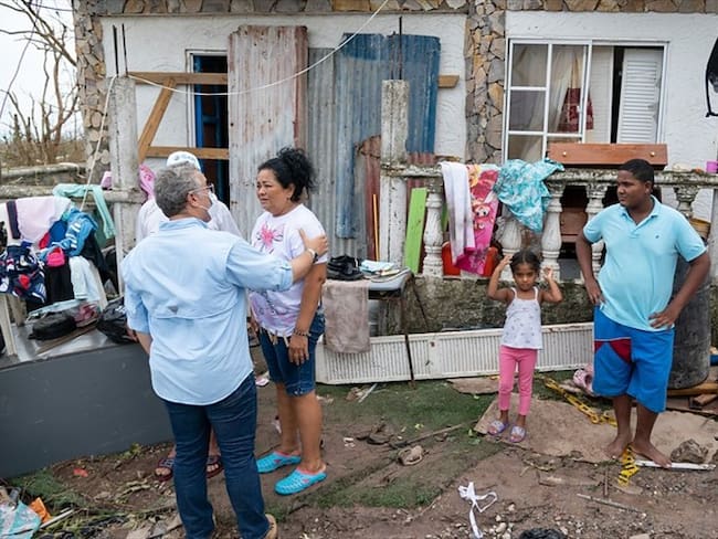 Gobierno responde a las críticas de entrega de ayudas humanitarias en Providencia