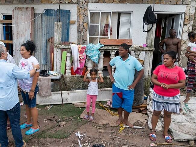 Gobierno responde a las críticas de entrega de ayudas humanitarias en Providencia