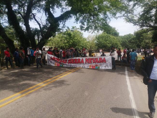 Bloqueo de la vía/ Cortesía