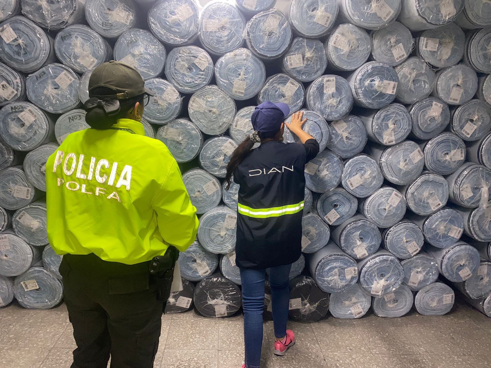 Golpe al contrabando de telas. Foto: cortesía DIAN.