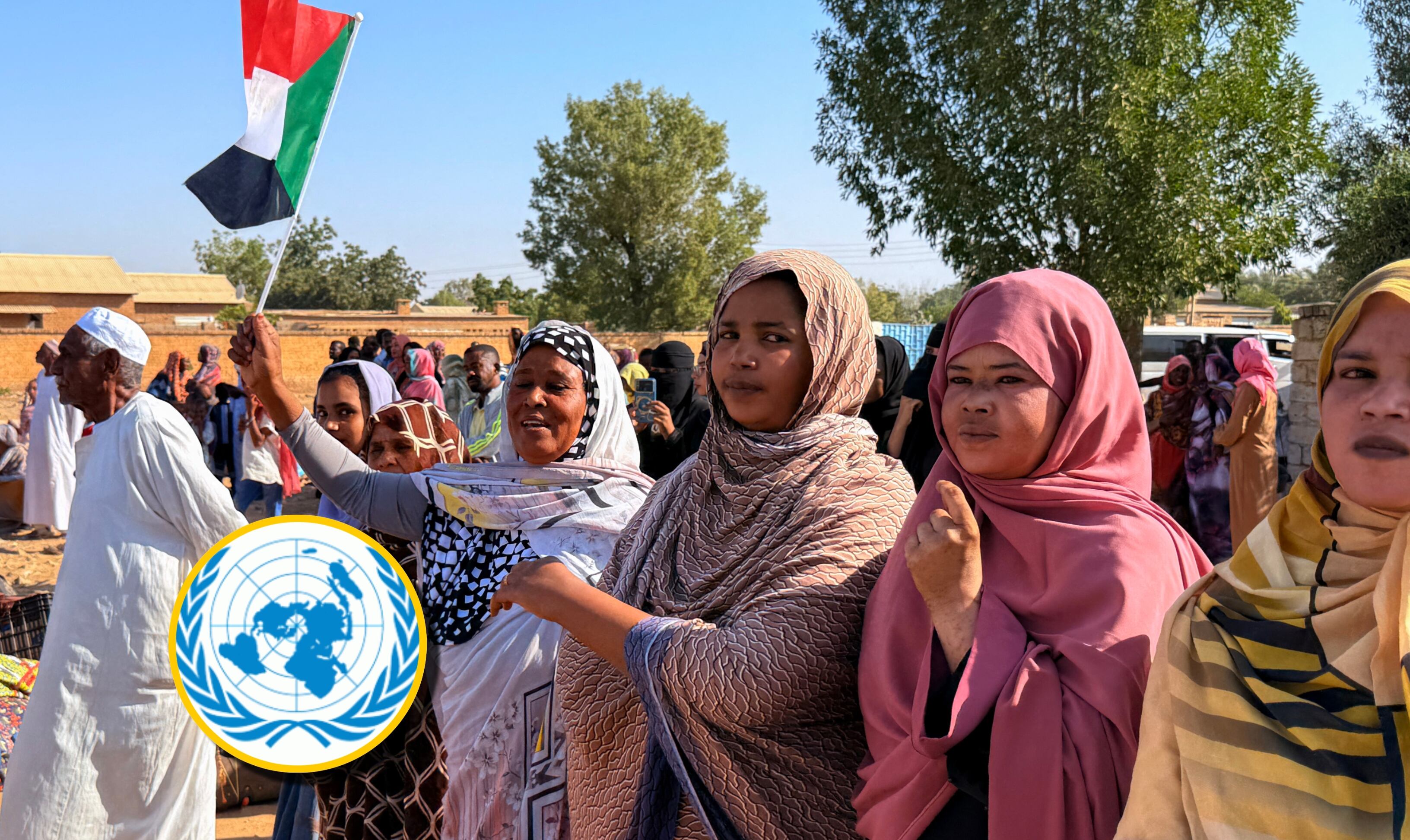 Mujeres en Sudán y logo de la ONU. Foto: AFP via Getty Images y ONU.