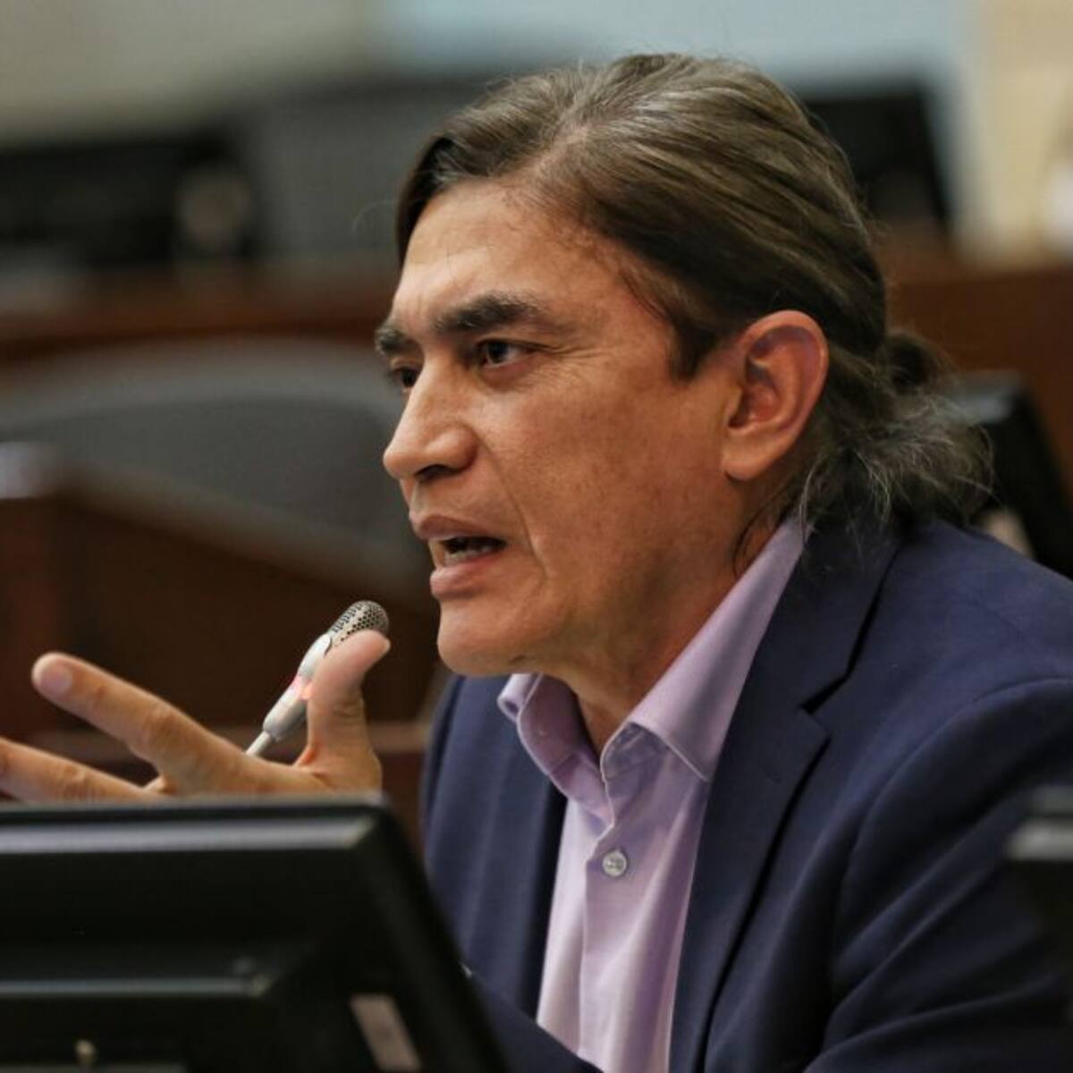 “¿Cuánto tiempo necesitan para entender que perdieron?”: Gustavo Bolívar al uribismo