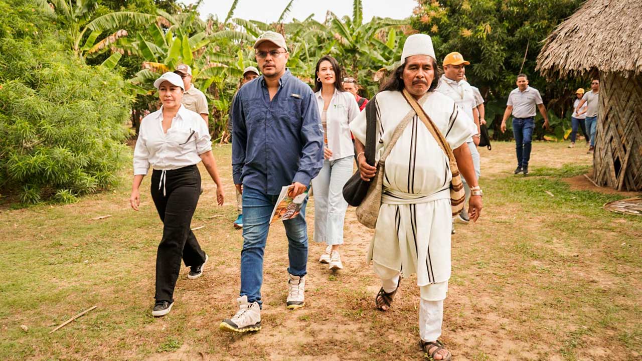 Gobierno entregará más de 1.000 hectáreas de tierra al resguardo arhuaco de la Sierra Nevada/ Presidencia de la República