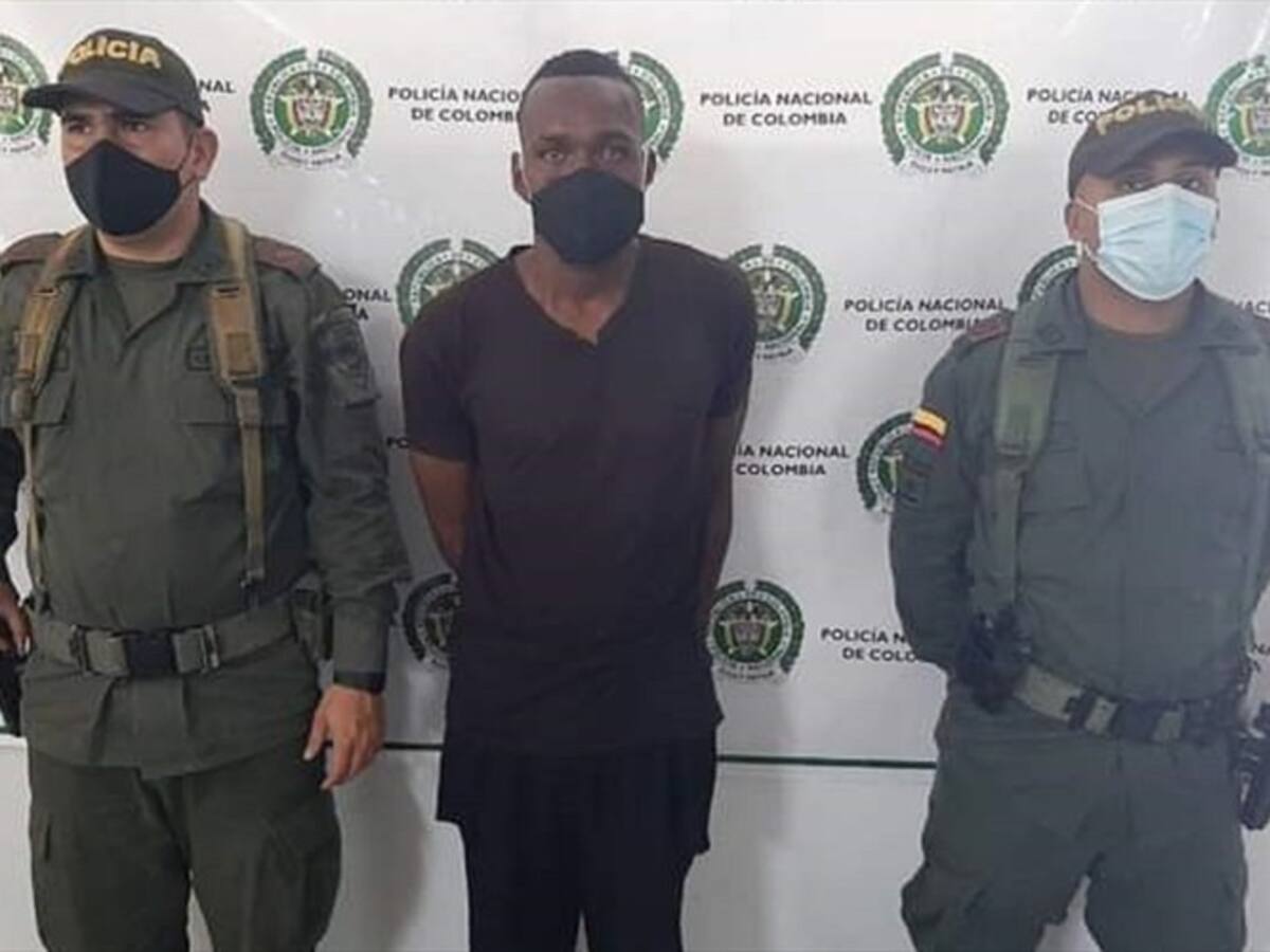 Sujeto atacó a mordiscos a un policía en Cauca